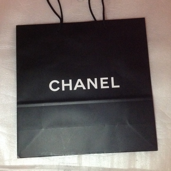 CHANEL Other - Chanel paper shopping bag matte black